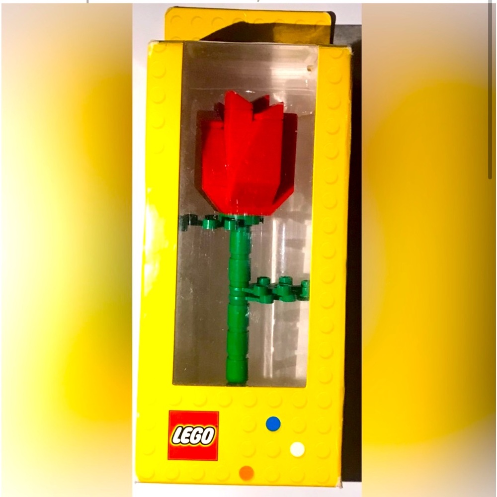 Limited Edition Lego Rose Set